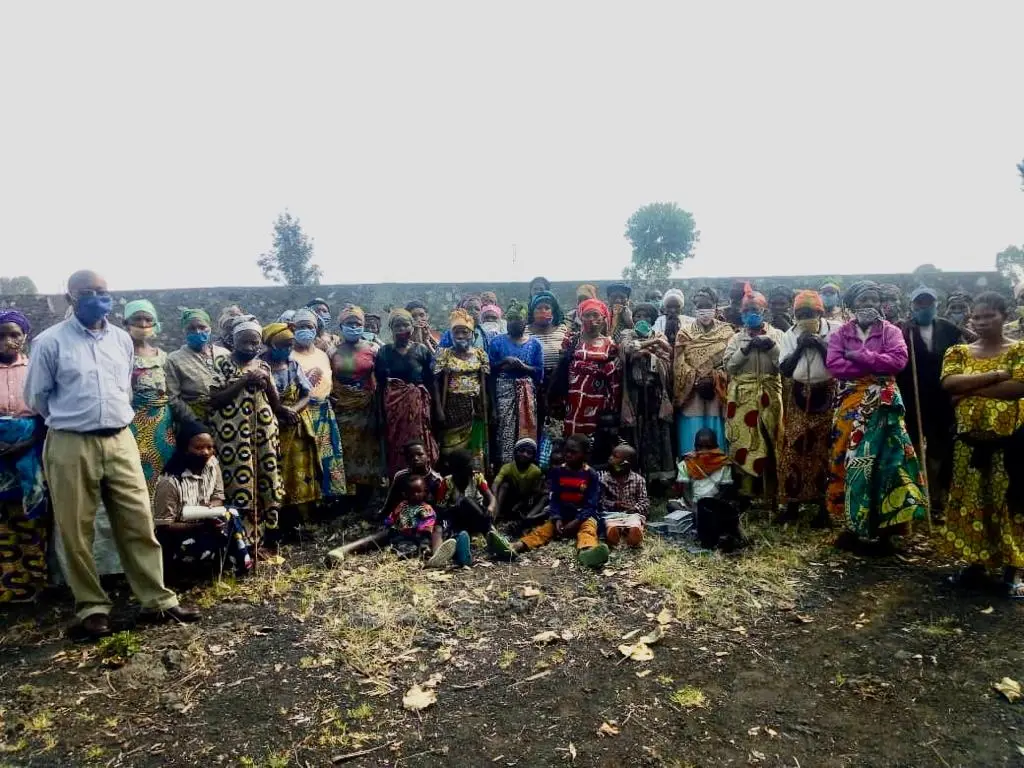 Large gathering of widows and children