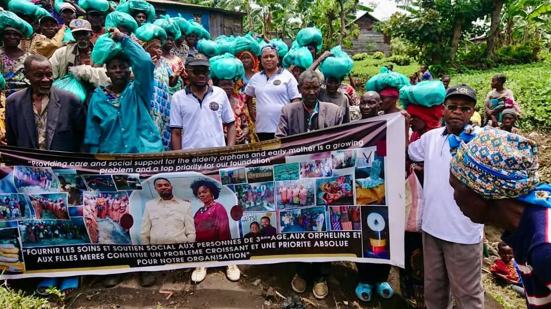 Food distribution with community banner